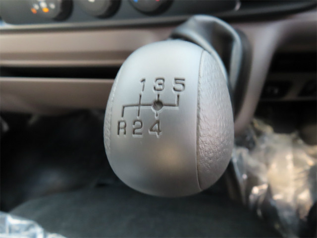 三菱 キャンター 2RG-FBAV0(2WD)の写真19