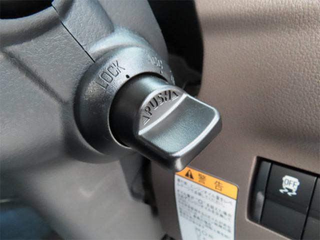 三菱 キャンター 2RG-FBAV0(2WD)の写真22