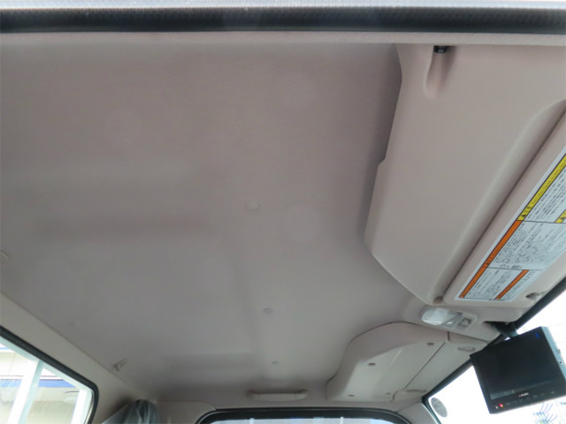 三菱 キャンター 2RG-FBAV0(2WD)の写真25