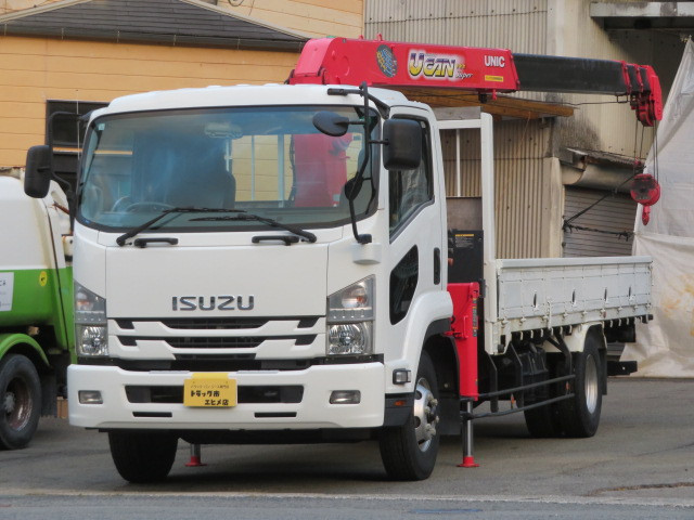 いすゞ フォワード TKG-FRR90S1(2WD)の写真1