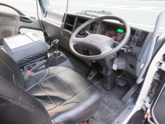いすゞ フォワード TKG-FRR90S1(2WD)の写真3