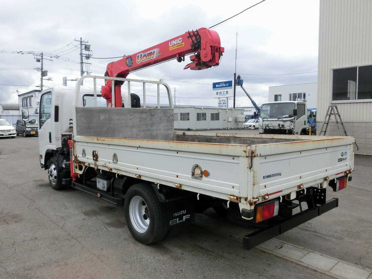 いすゞ エルフ TKG-NPS85AR(4WD)の写真4