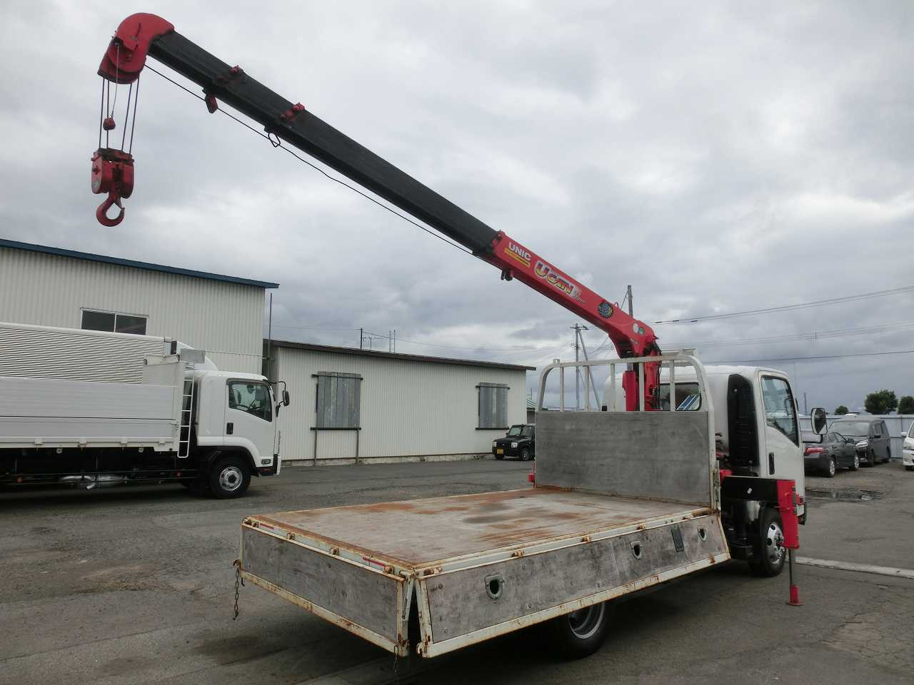 いすゞ エルフ TKG-NPS85AR(4WD)の写真9