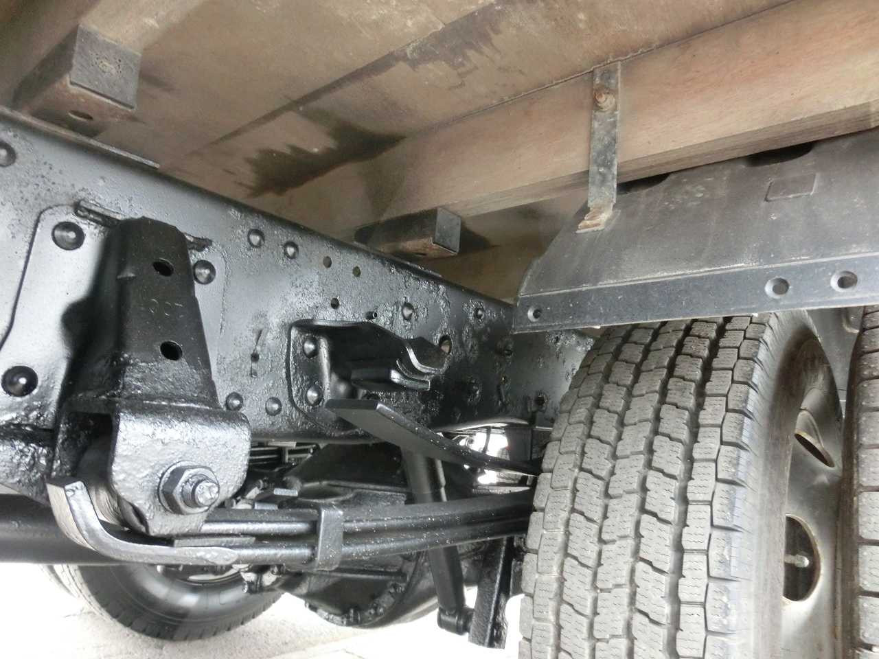 いすゞ エルフ TKG-NPS85AR(4WD)の写真10