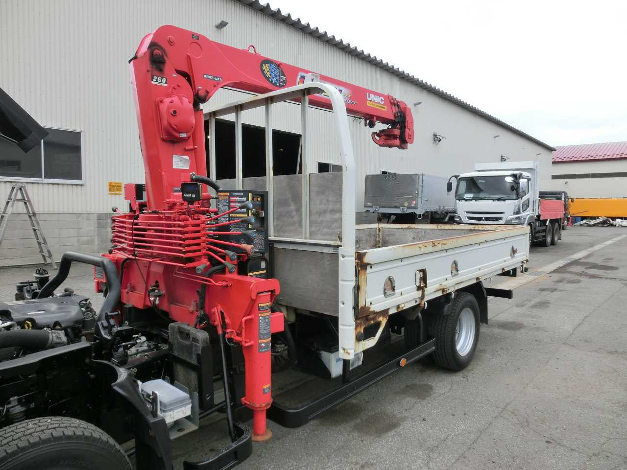 いすゞ エルフ TKG-NPS85AR(4WD)の写真14