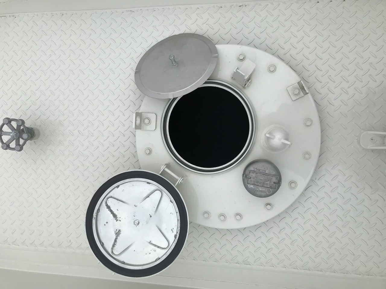 日野 デュトロ 2DG-XZU685M(4WD)の写真8