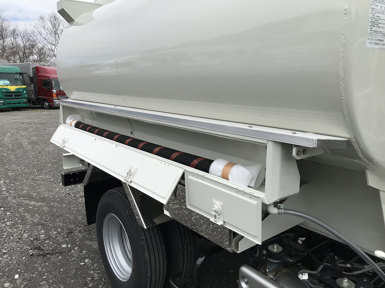 日野 デュトロ 2DG-XZU685M(4WD)の写真12