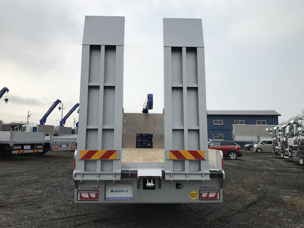 日野 プロフィア 2DG-FW1AHC(8x4)の写真5