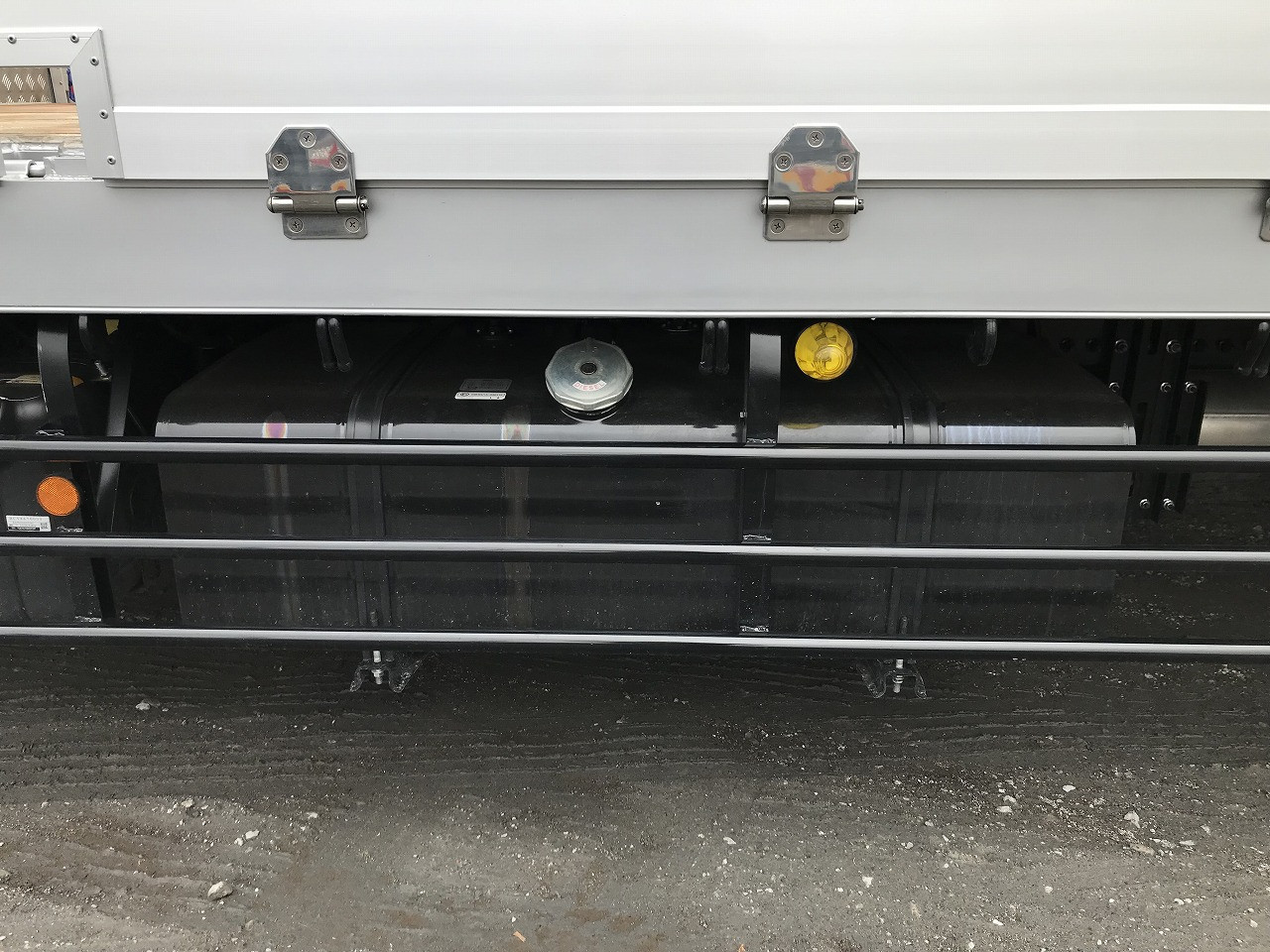 日野 プロフィア 2DG-FW1AHC(8x4)の写真17