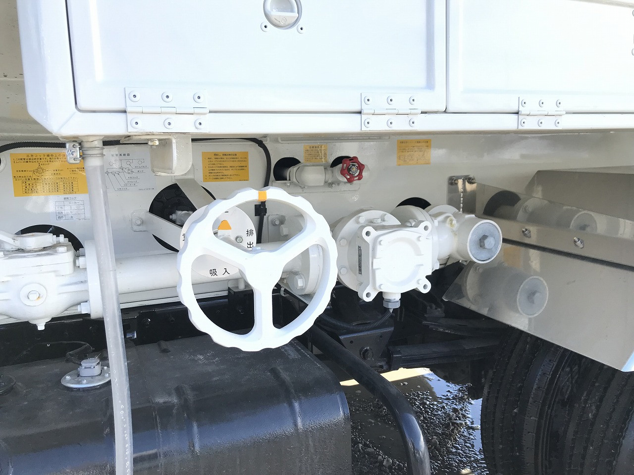 日野 デュトロ 2DG-XZU685M(4WD)の写真14