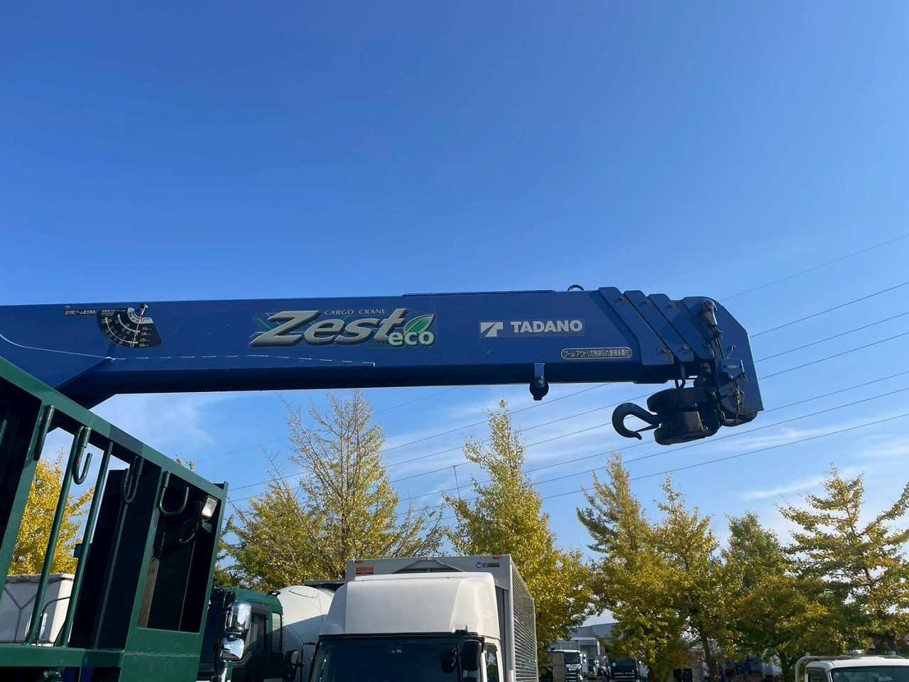 いすゞ ギガ QKG-CYH77A(8x4)の写真11