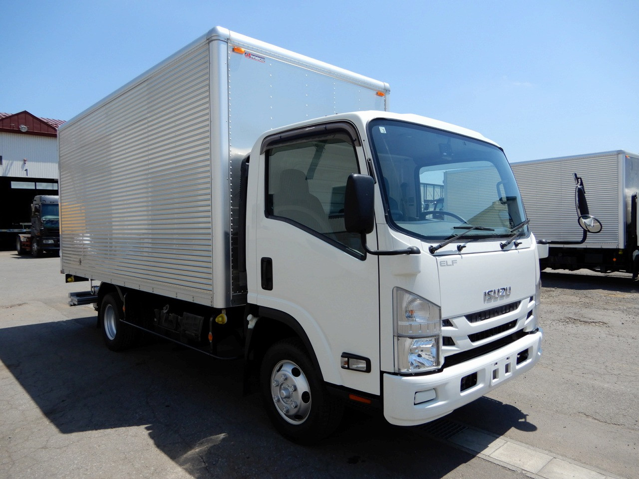 いすゞ エルフ TKG-NPS85AN(4WD)の写真2
