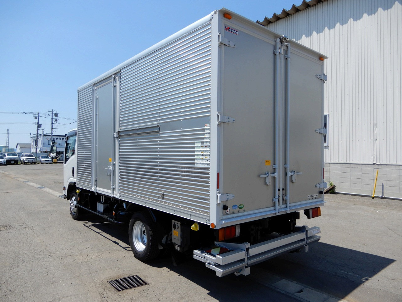 いすゞ エルフ TKG-NPS85AN(4WD)の写真4