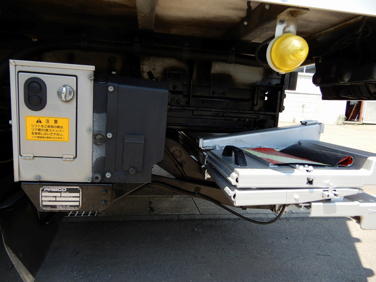 いすゞ エルフ TKG-NPS85AN(4WD)の写真15