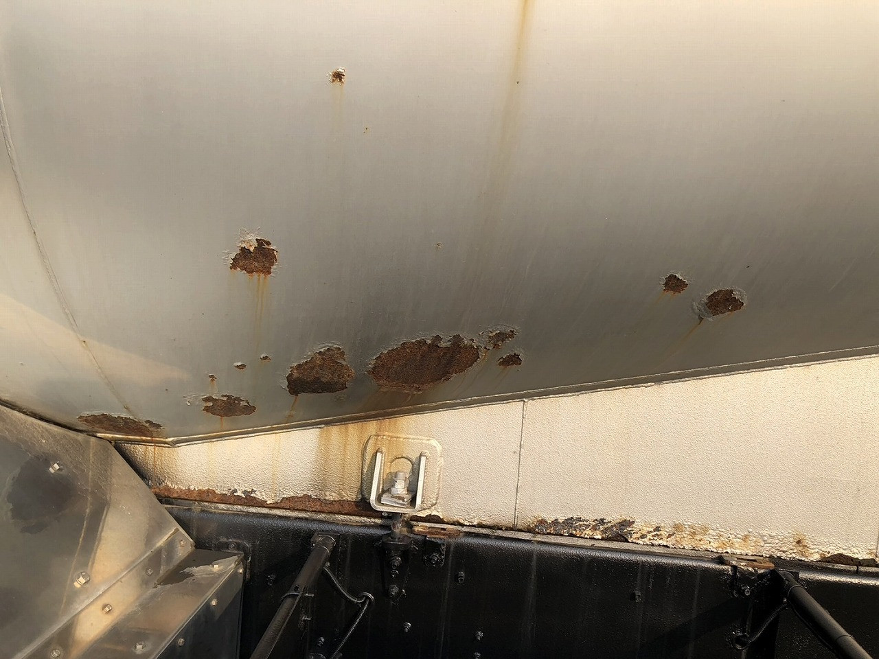 いすゞ ギガ QKG-CYY77A(6x4)の写真10