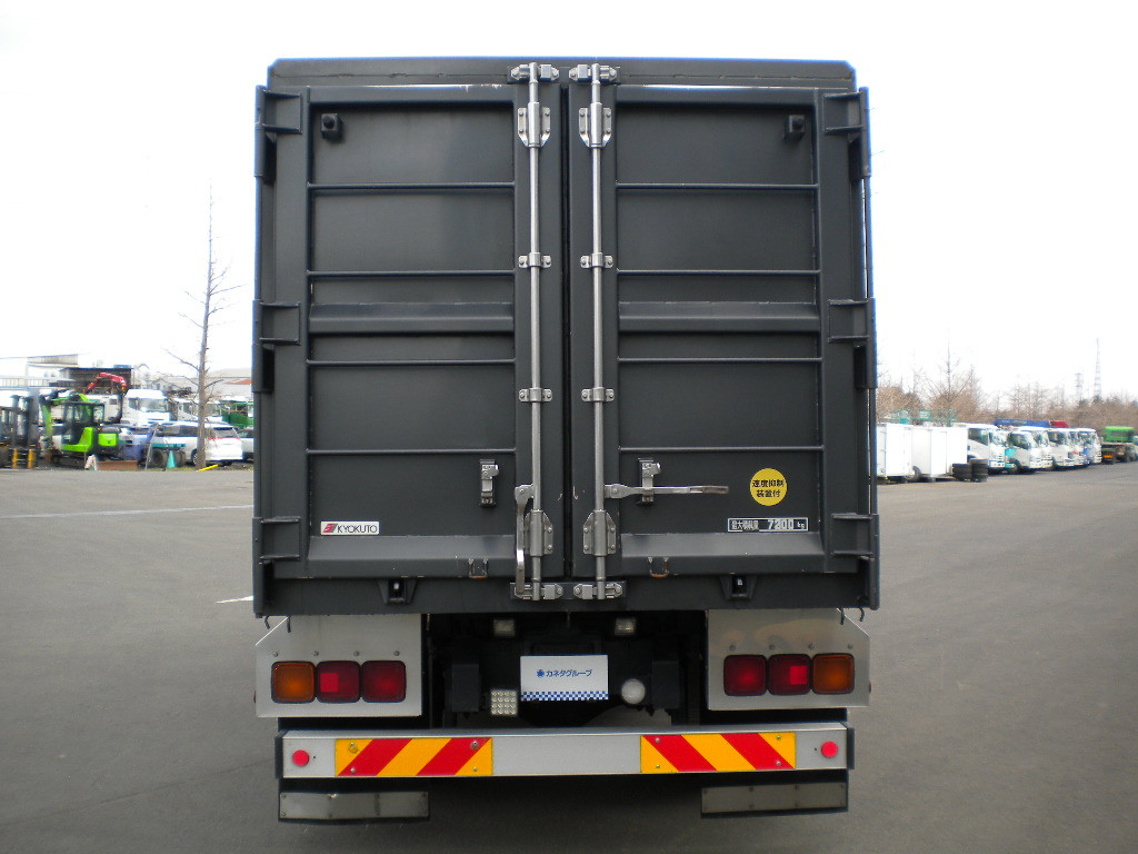 三菱 ファイター QKG-FK62FZ(2WD)の写真5