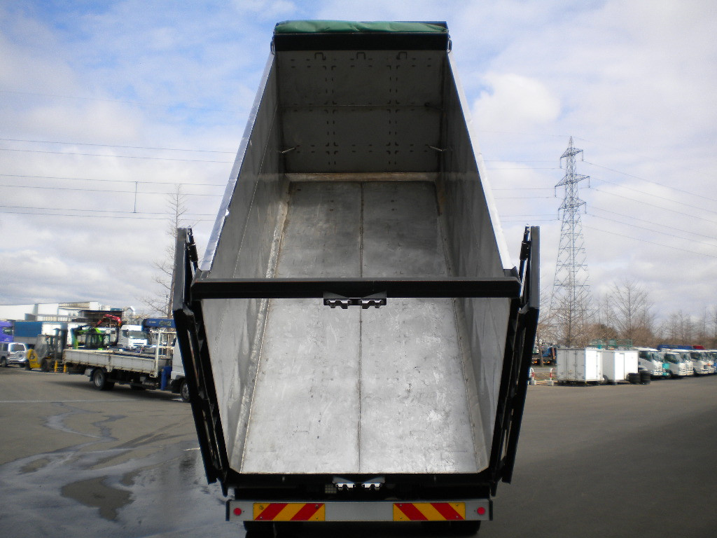 三菱 ファイター QKG-FK62FZ(2WD)の写真10