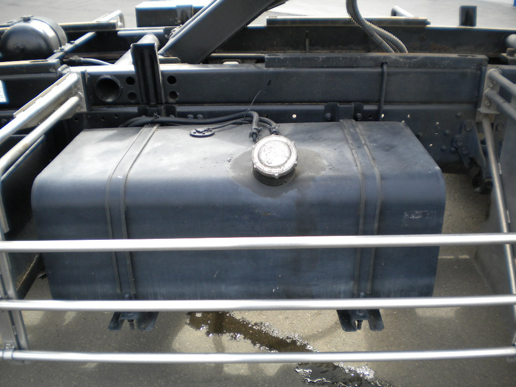 三菱 ファイター QKG-FK62FZ(2WD)の写真13