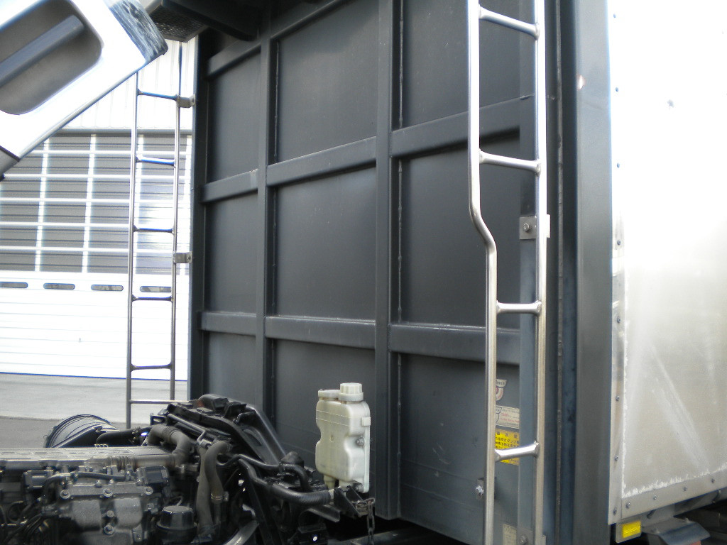 三菱 ファイター QKG-FK62FZ(2WD)の写真17