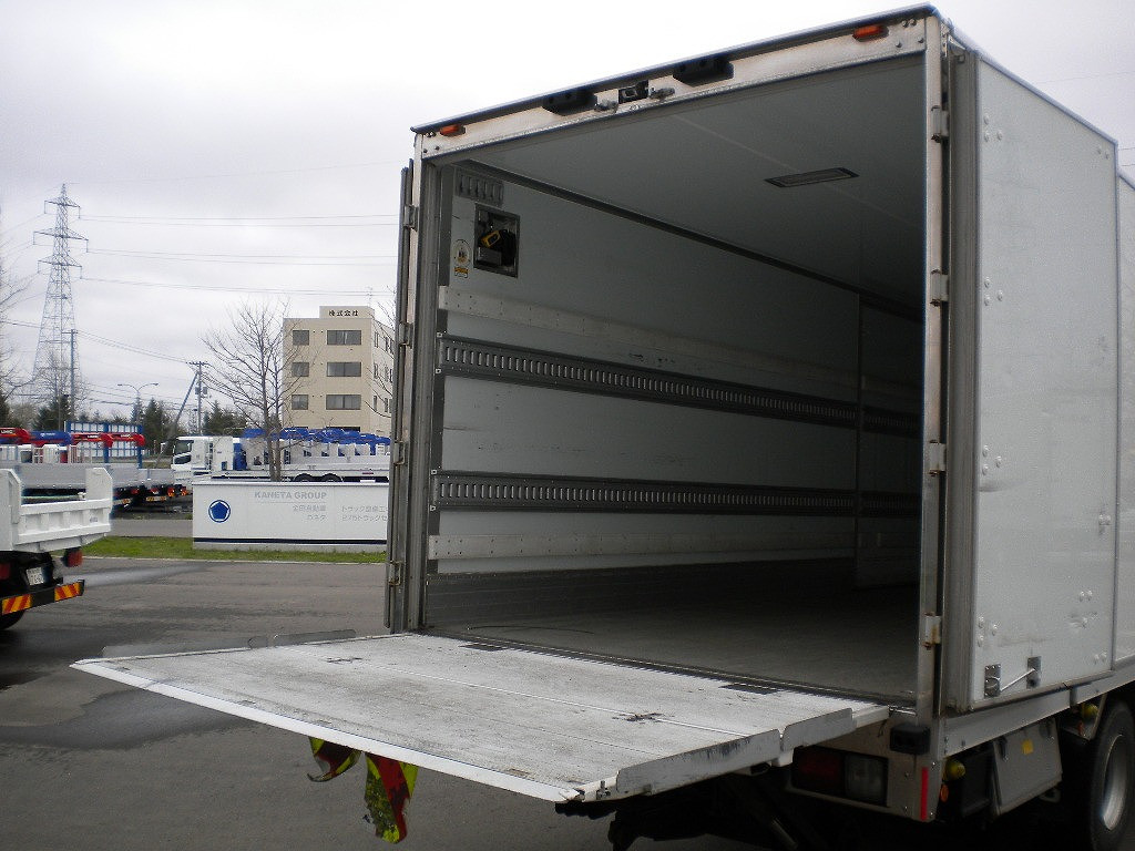 日野 レンジャー 2KG-FC2ABG(2WD)の写真8