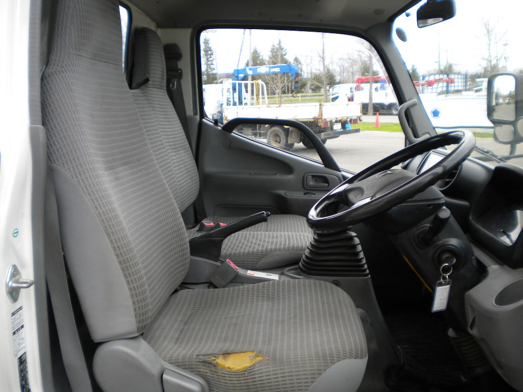 トヨタ ダイナ TKG-XZU685(4WD)の写真22