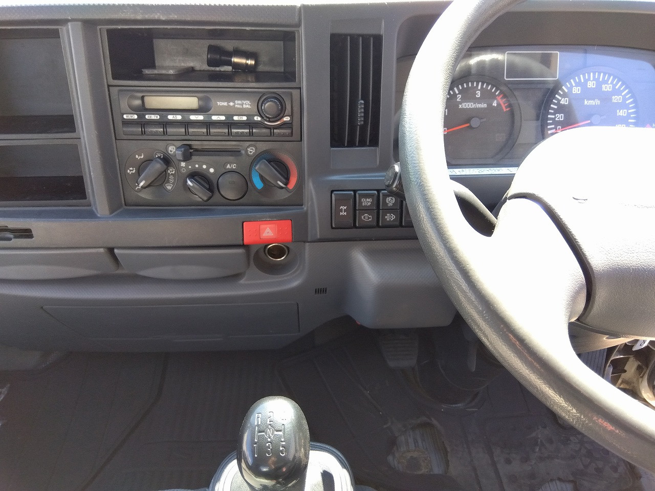 いすゞ エルフ TDG-NKS85AN(4WD)の写真23