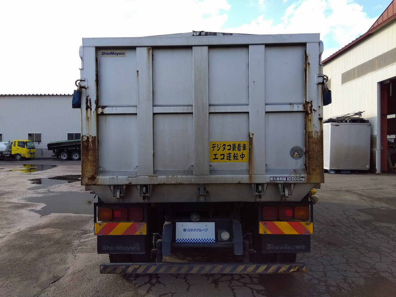 三菱 ファイター LDG-FQ62F(6x4)の写真5