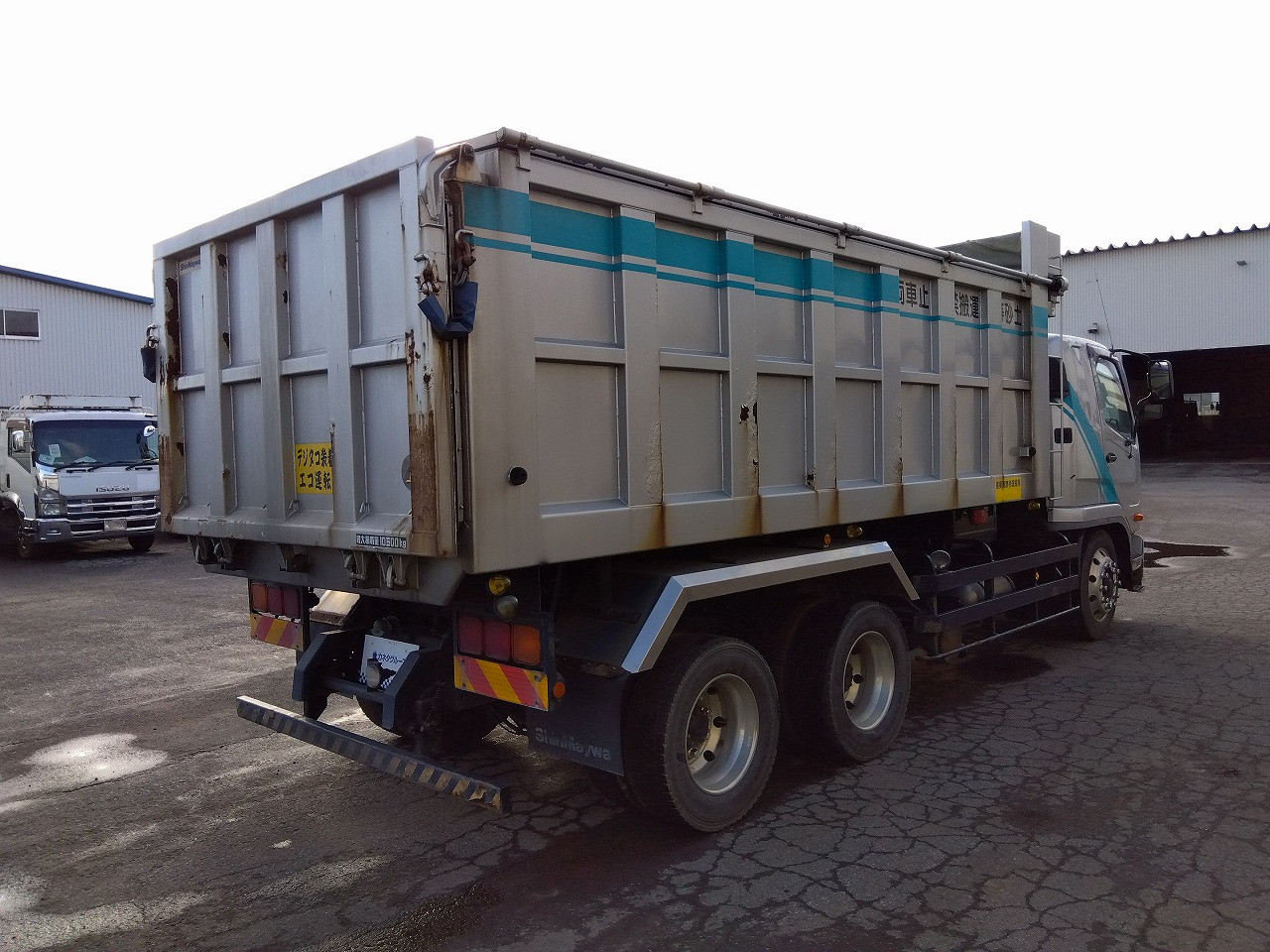 三菱 ファイター LDG-FQ62F(6x4)の写真6