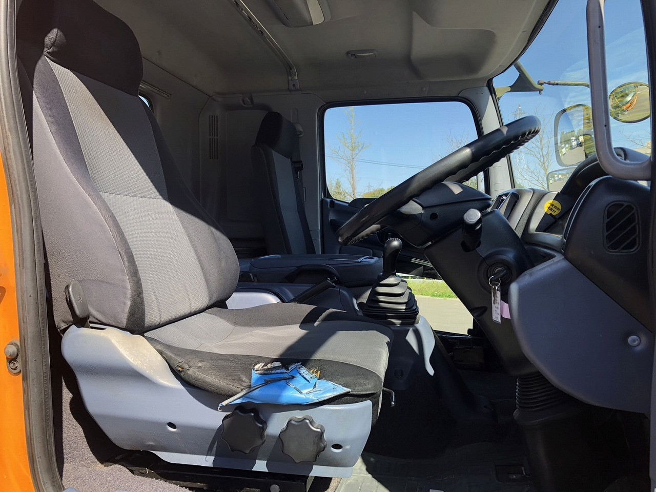 日野 レンジャー BDG-FE7JGWA(2WD)の写真22