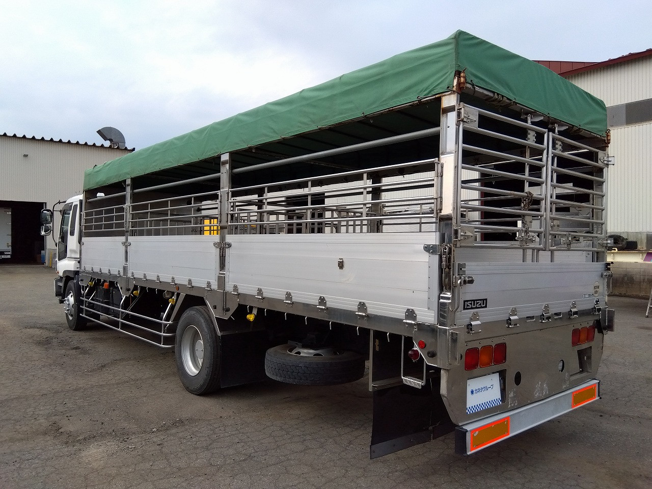 いすゞ ギガ KL-CVR80P3(2WD)の写真4