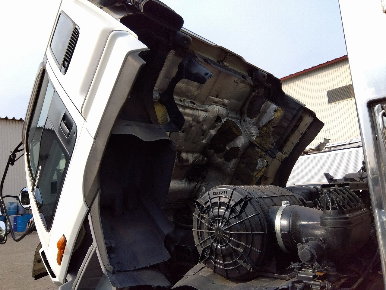 いすゞ ギガ KL-CVR80P3(2WD)の写真18