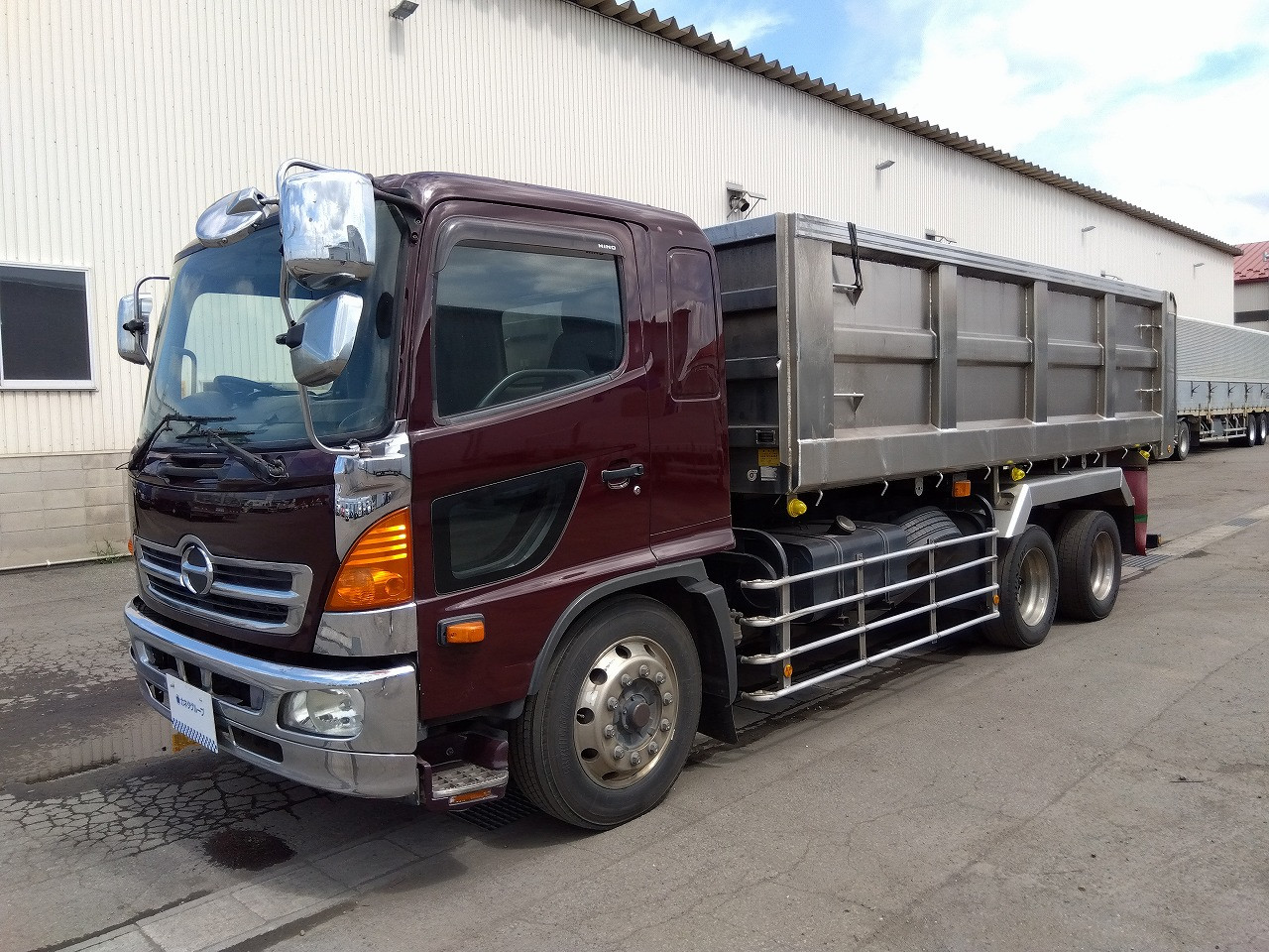 日野 レンジャー LDG-GK8JLAA(6x4)の写真1