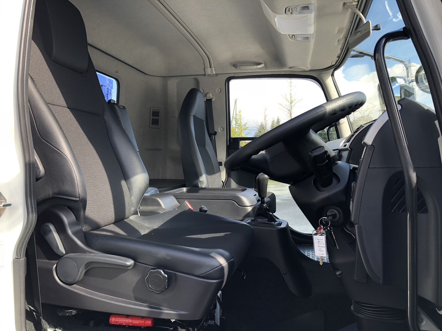 三菱 ファイター 2KG-FK62FZ(2WD)の写真22