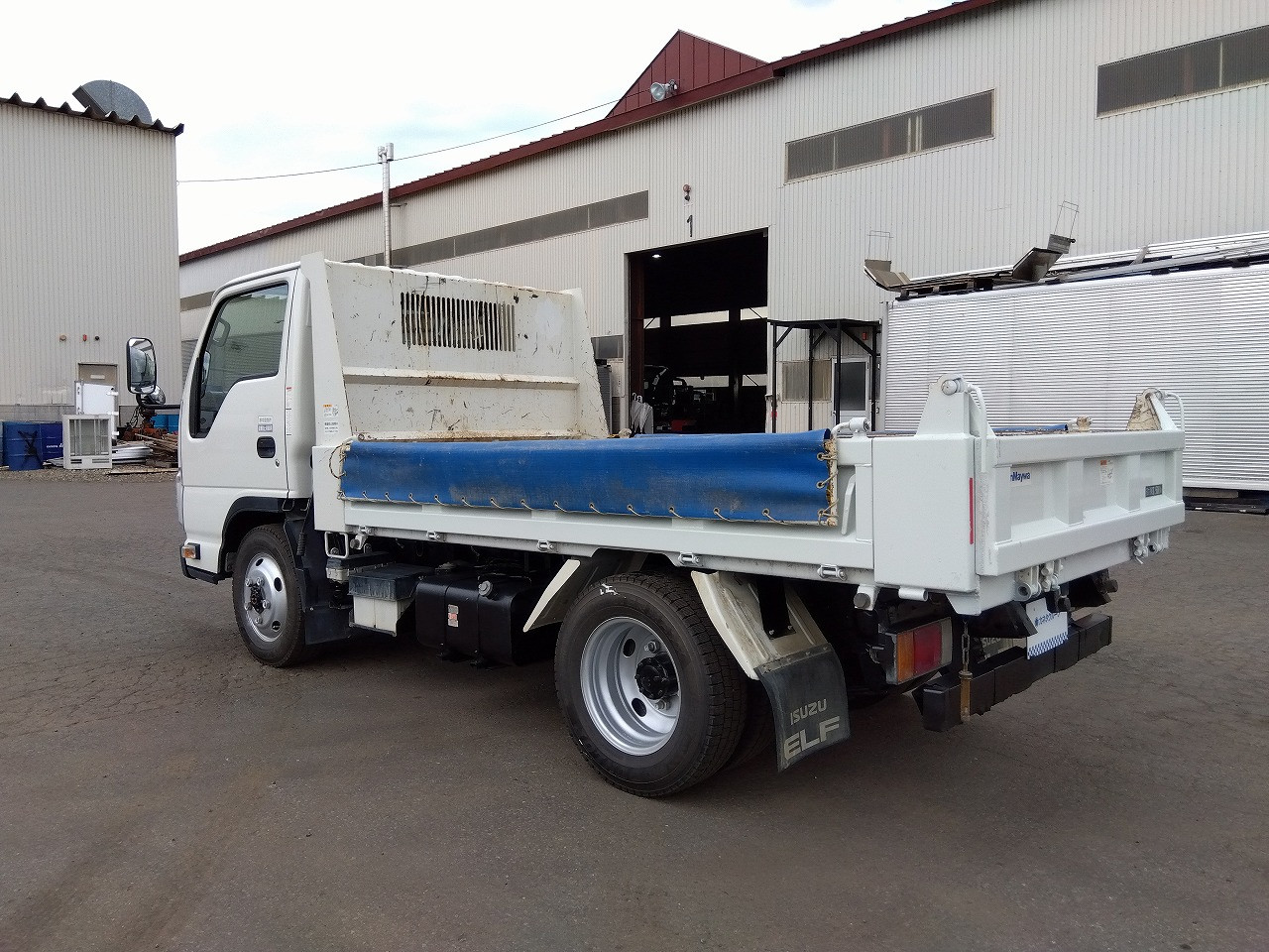 いすゞ エルフ 2PG-NKS88AN(4WD)の写真4