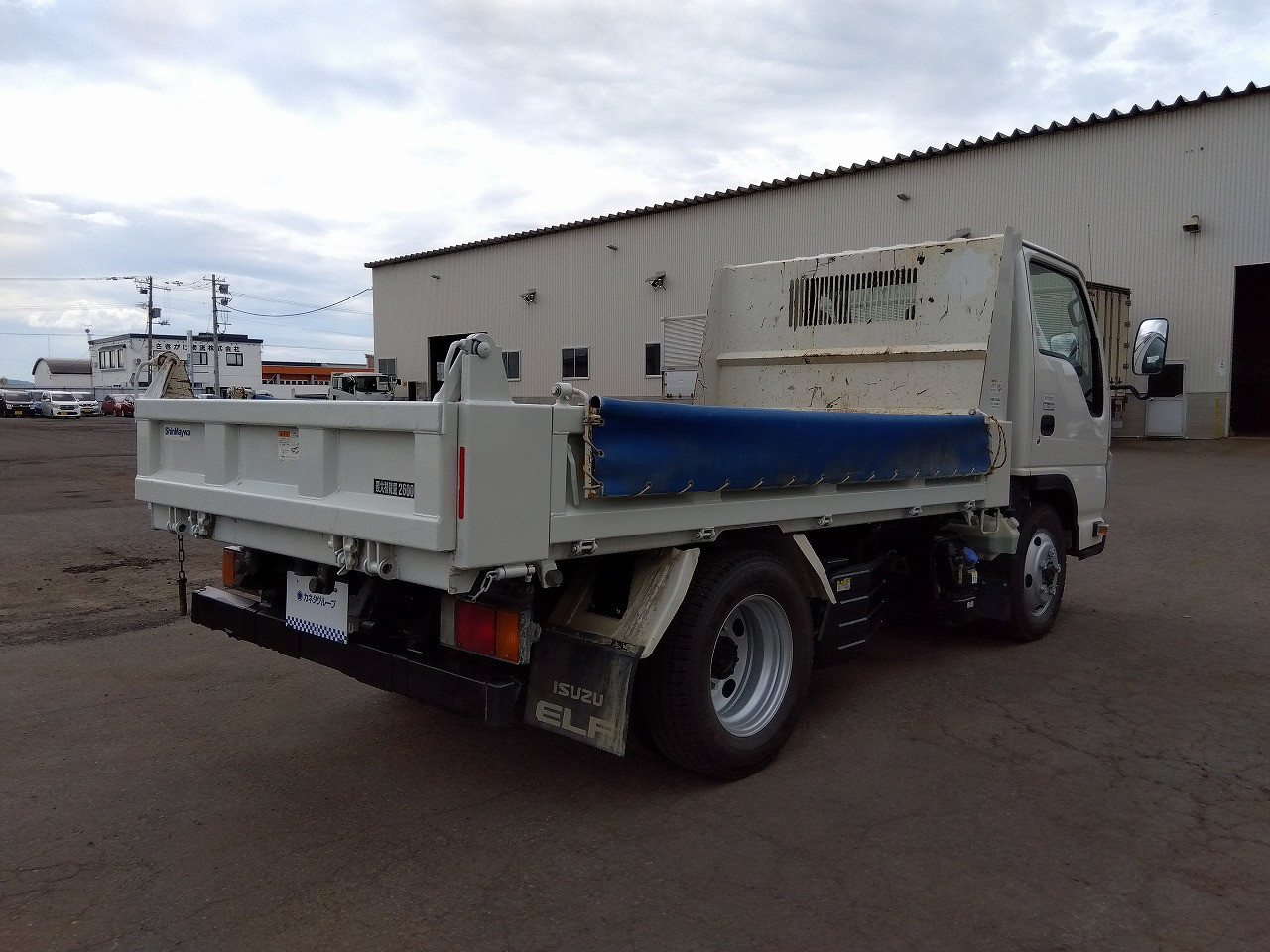 いすゞ エルフ 2PG-NKS88AN(4WD)の写真6