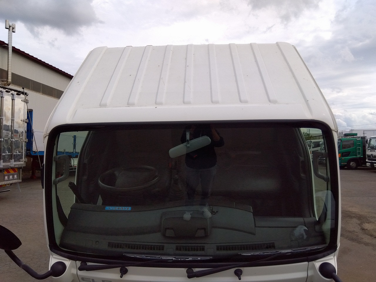 いすゞ エルフ 2PG-NKS88AN(4WD)の写真18