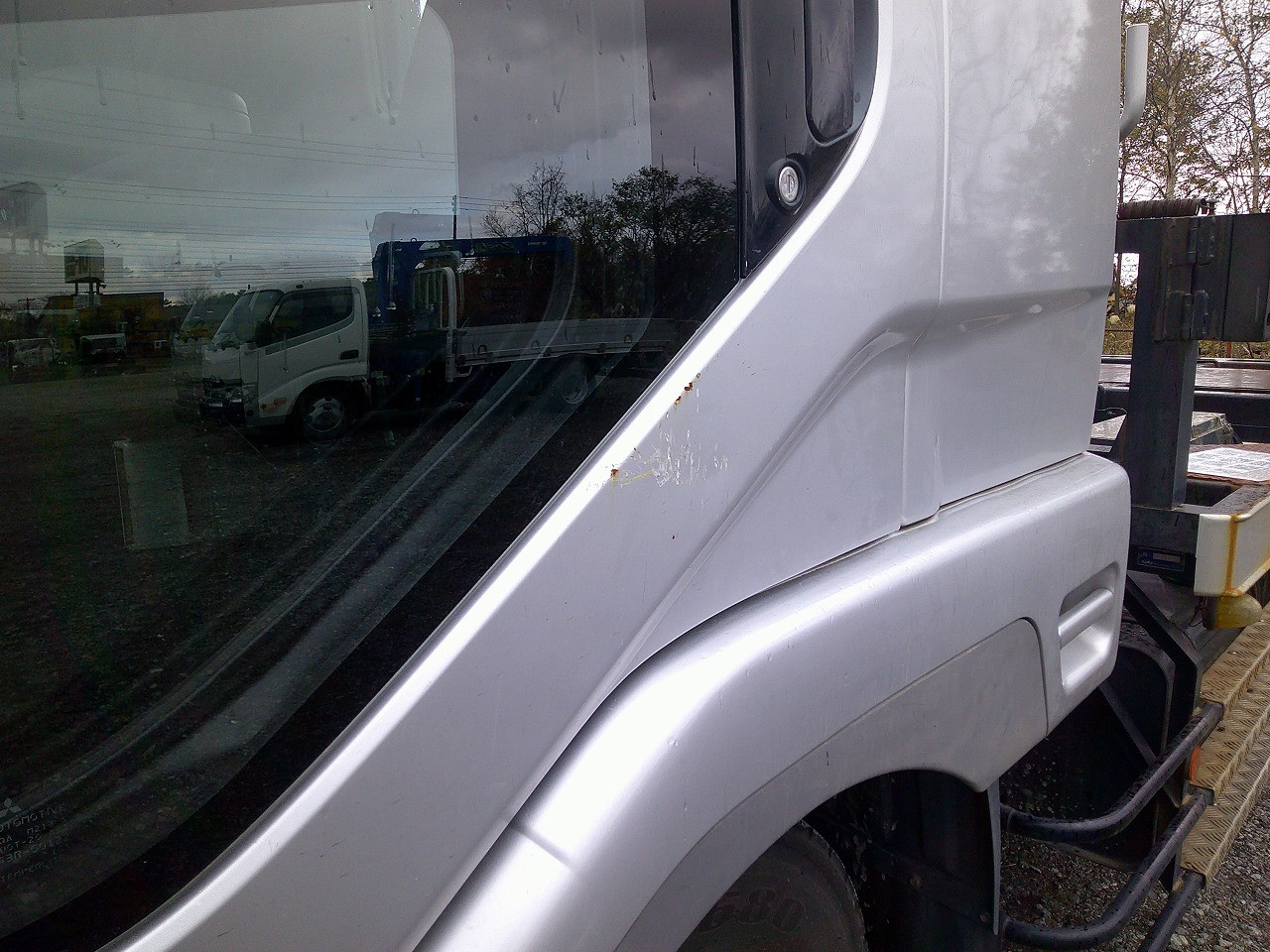 三菱 ファイター QKG-FK62FZ(2WD)の写真15