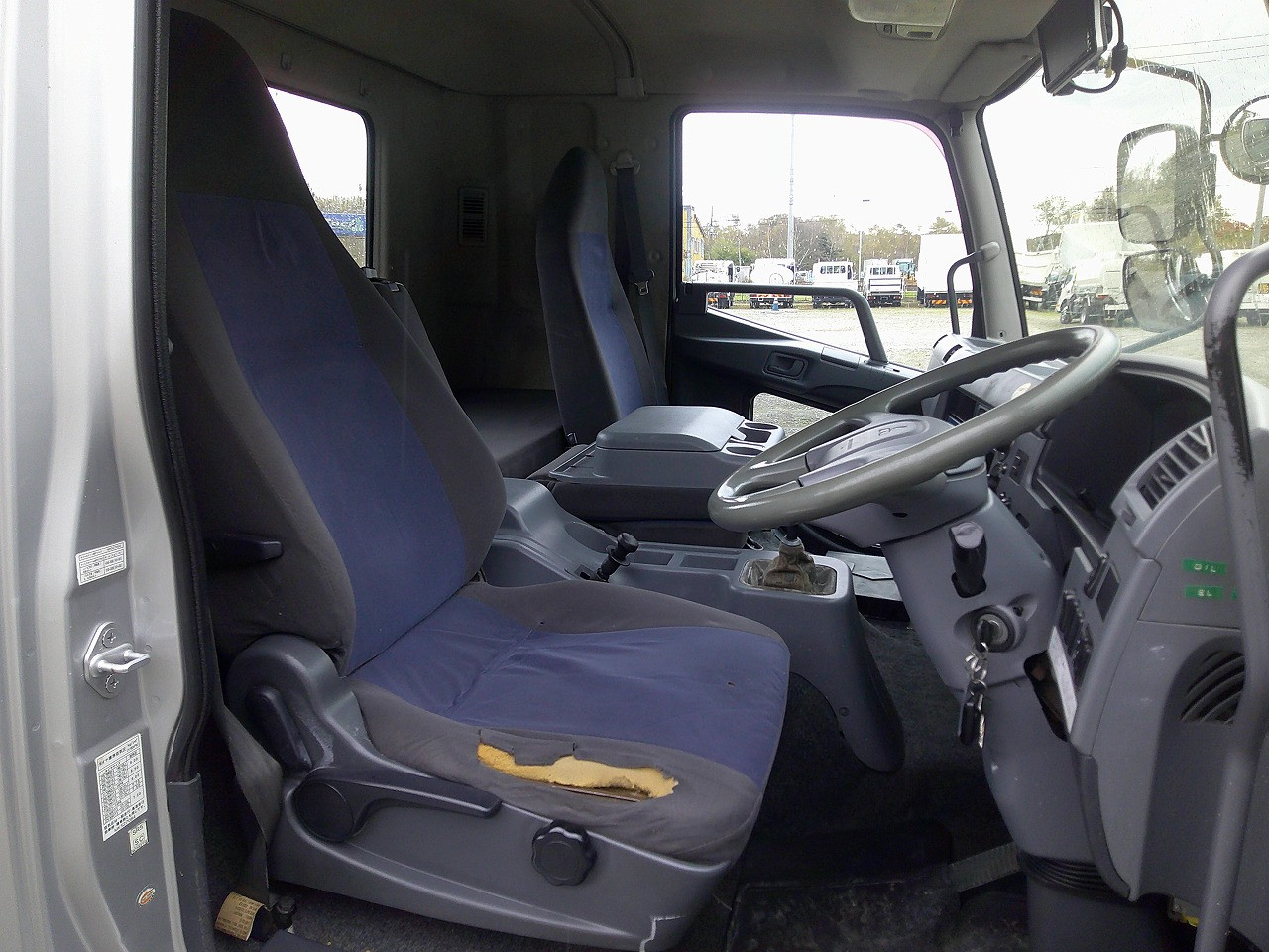 三菱 ファイター QKG-FK62FZ(2WD)の写真21