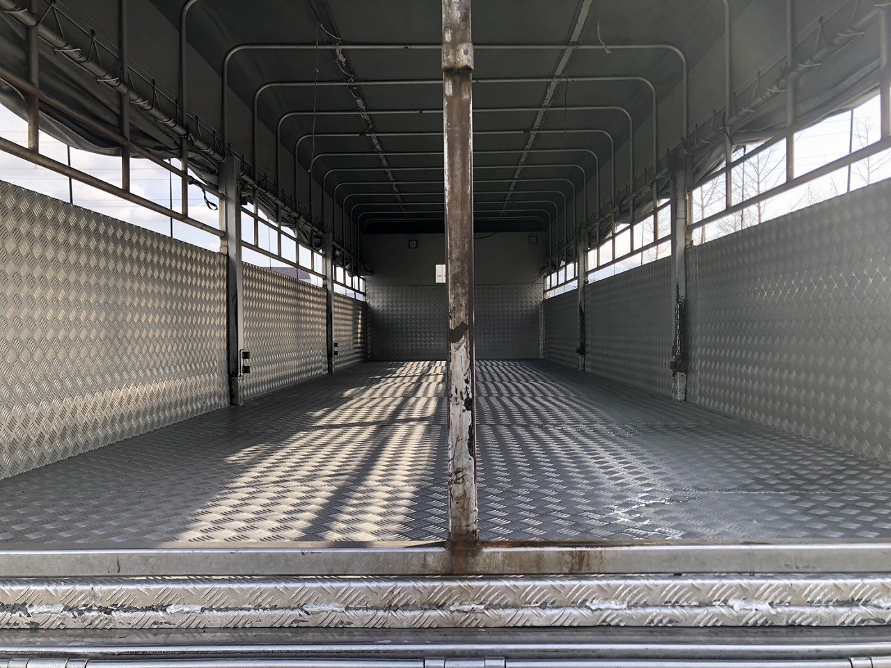 日野 レンジャー BDG-GK8JUWA(6x4)の写真7