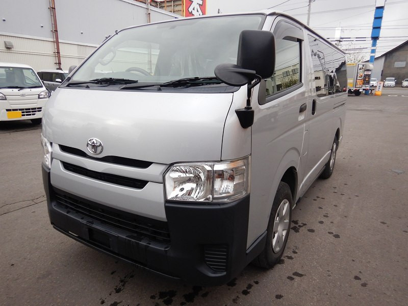 トヨタ ハイエースバン LDF-KDH206V(4WD)[008-S02420]｜中古トラック