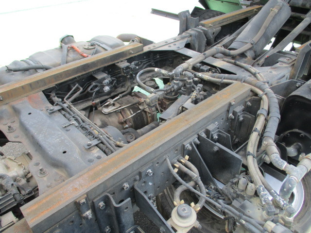 いすゞ エルフ BDG-NKR85AN(2WD)の写真11