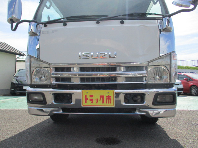 いすゞ エルフ BDG-NKR85AN(2WD)の写真24
