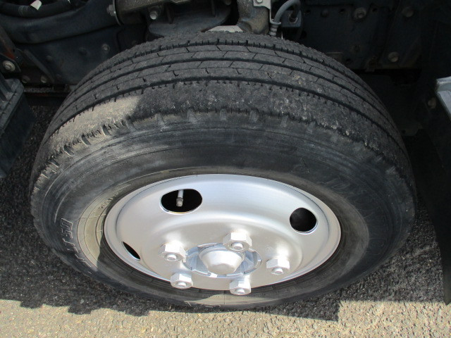 いすゞ エルフ BDG-NKR85AN(2WD)の写真26