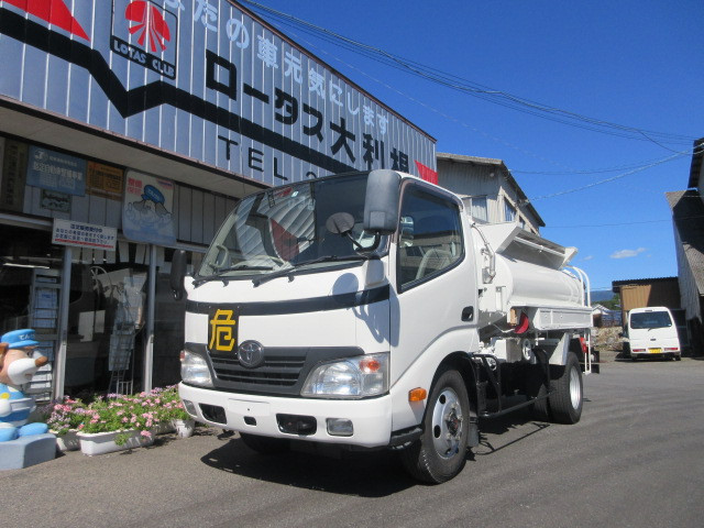 トヨタ ダイナ BDG-XZU378(4WD)の写真1
