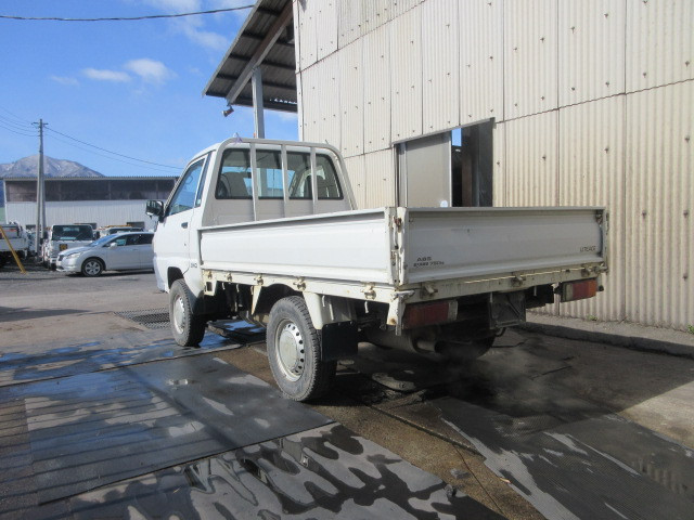 トヨタ ライトエーストラック GK-KM80(4WD)｜中古トラックなら