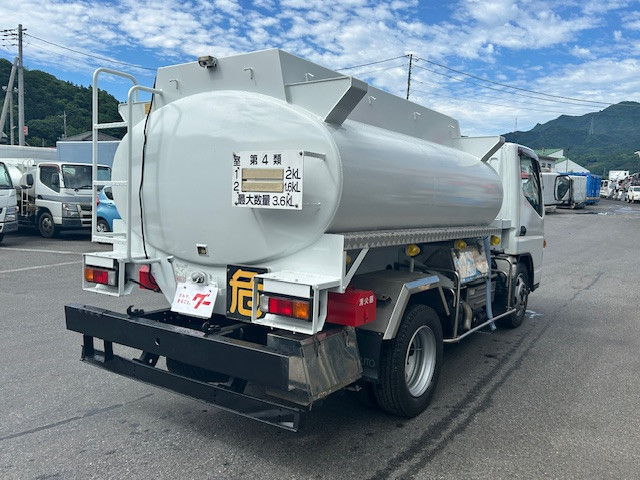 三菱 キャンター TKG-FGA50(4WD)の写真2