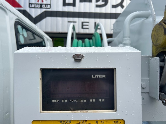 三菱 キャンター TKG-FGA50(4WD)の写真9