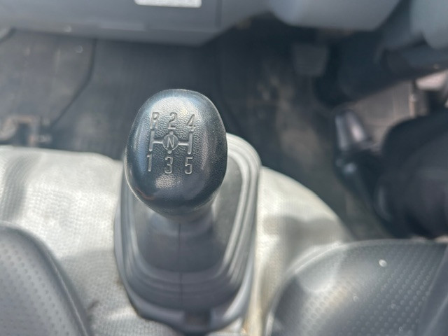 いすゞ エルフ BDG-NKS85AN(4WD)の写真13