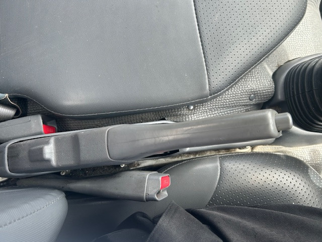 いすゞ エルフ BDG-NKS85AN(4WD)の写真15