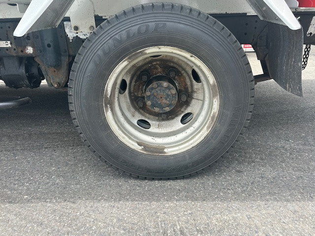 いすゞ エルフ BDG-NKS85AN(4WD)の写真29